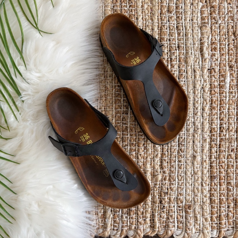 Birkenstock  Black and Brown Gizeh Thong Sandals 36 - US 5